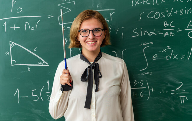 Учитель математики: что нужно и какие предметы сдавать, сколько и где  учиться, как стать преподавателем?